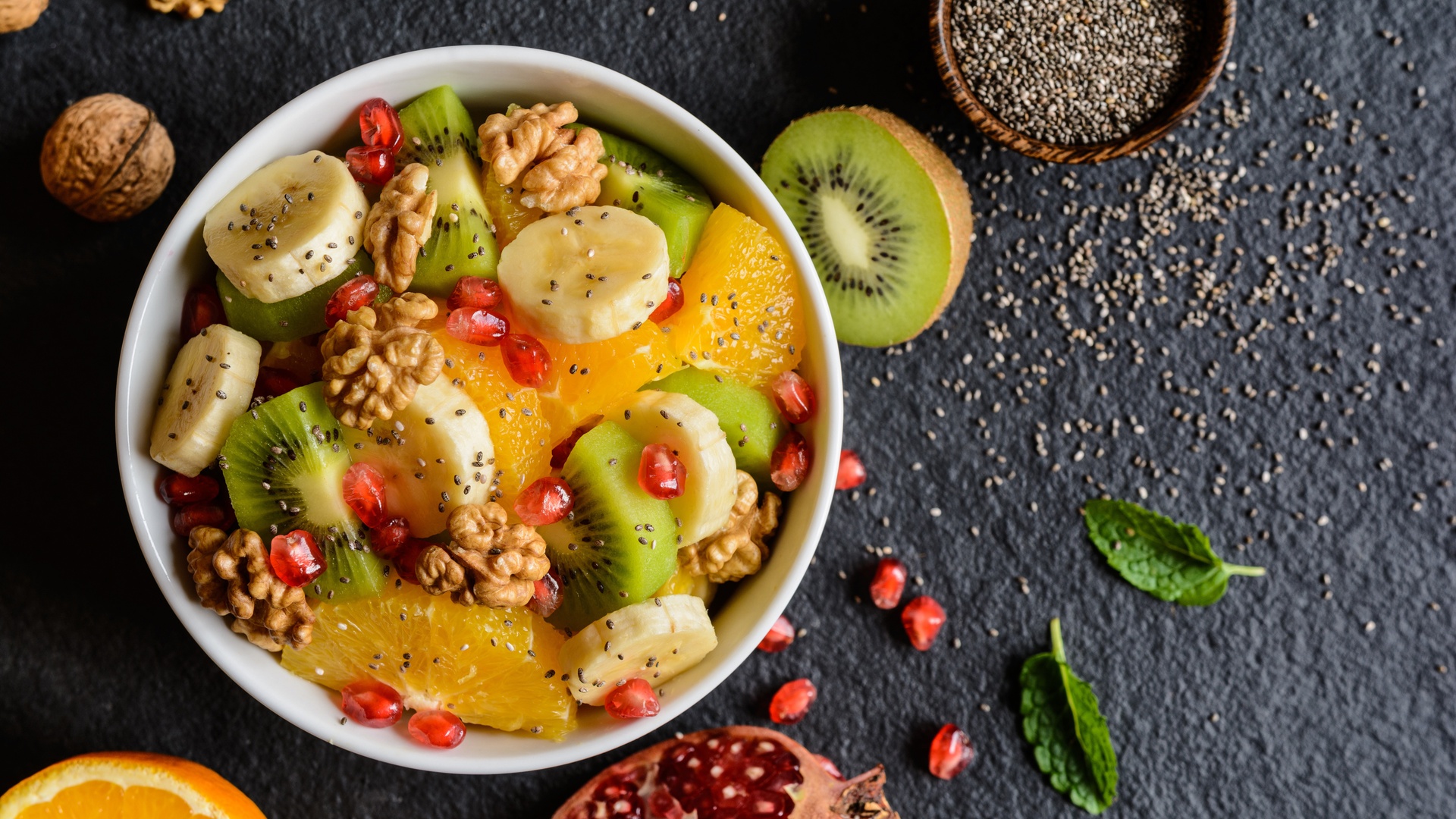 美食 早餐 香蕉 水果 橙子 坚果 石榴 猕猴桃 水果沙拉 4k图片壁纸