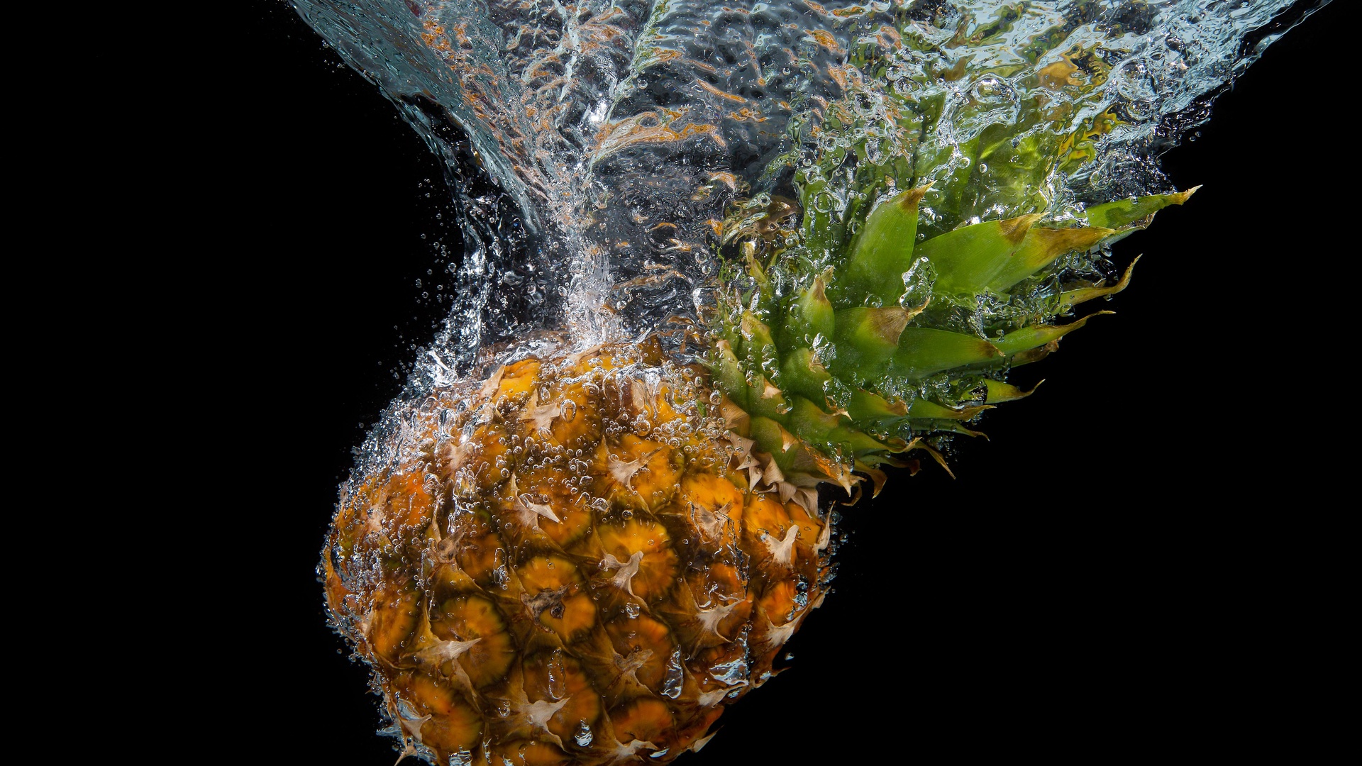 菠萝水飞溅 库存照片. 图片 包括有 水色, 流体, 菠萝, 飞溅, 泼溅物, 下落, 新鲜, 液体, 原始 - 133981938