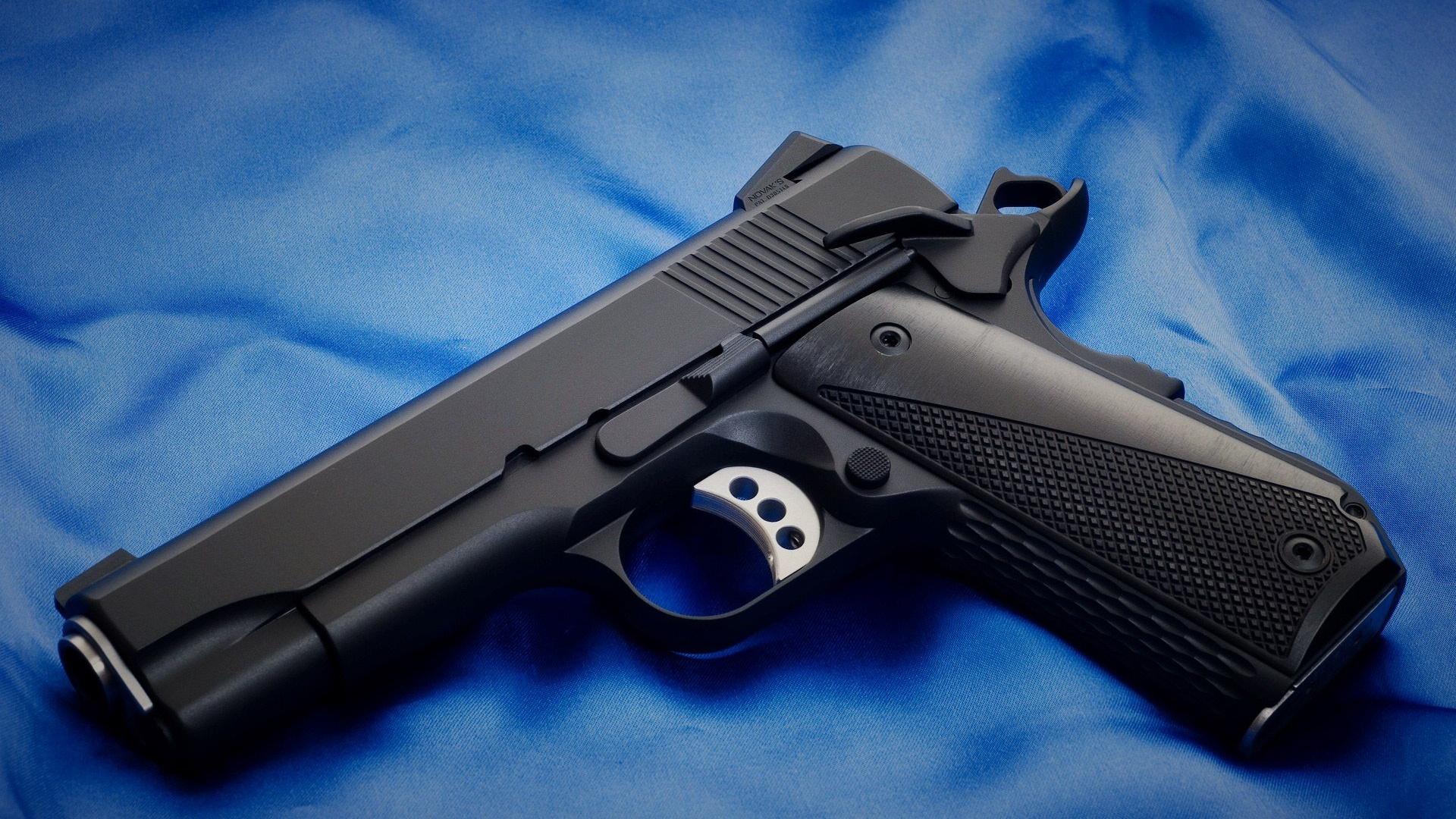 战争 暴力 飞机 大炮 战斗 军事天地壁纸【118】