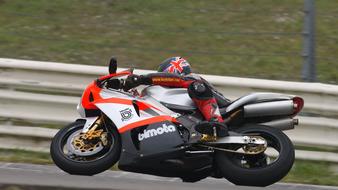 点击鼠标右键即可保存